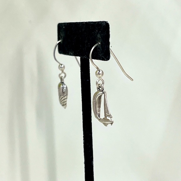 Kabana Brand Native 925 Sterling Silver Stamped Vintage Sailboat Earrings - Picture 4 of 8